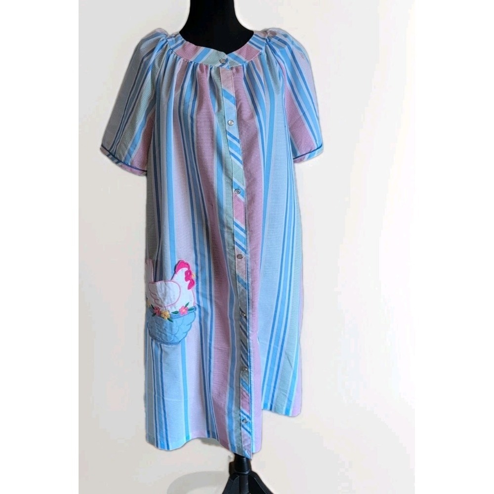 Smart Time Pastel Stripe Chicken  Applique Front Snap Housecoat  Robe Sz L/XL